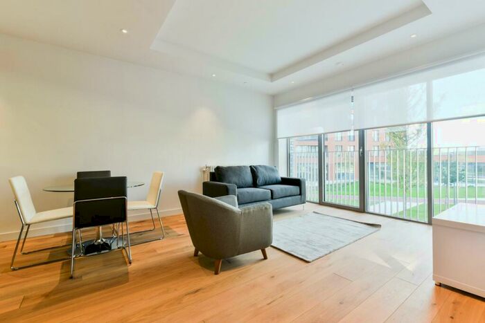 2 Bedroom Apartment To Rent In Hercules House, London City Island, London, E14