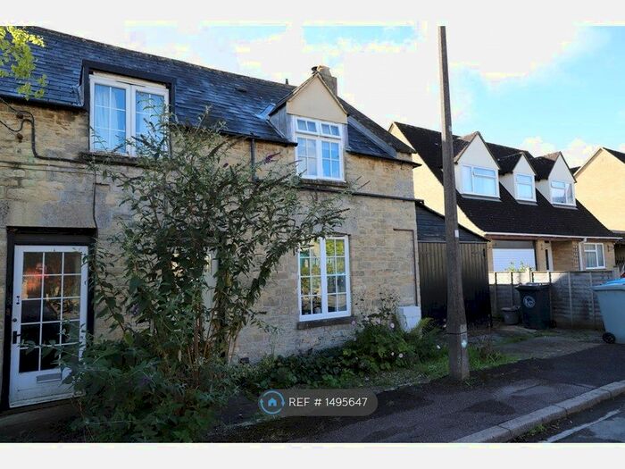 2 Bedroom Semi-Detached House To Rent In The Crescent, Witney, OX28