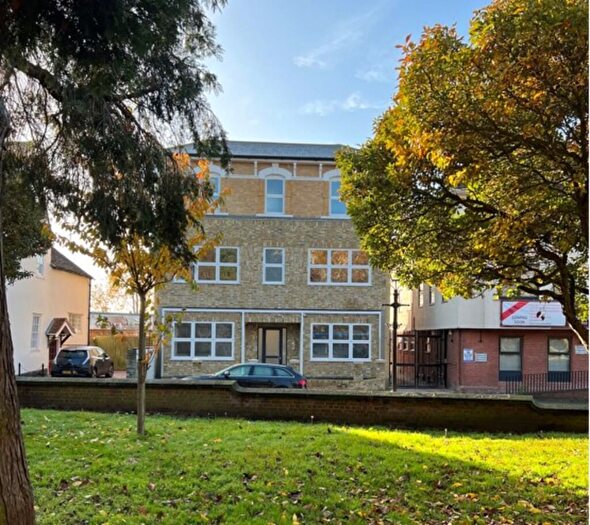 1 Bedroom Apartment To Rent In Church Street, Waltham Abbey, EN9