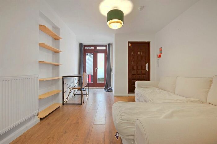 Studio To Rent In Dawes Road, London, SW6