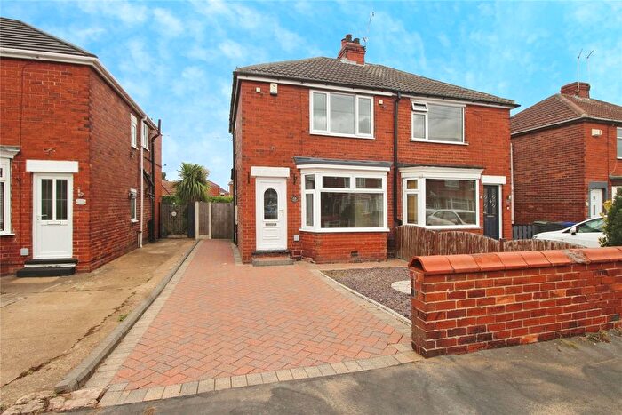2 Bedroom Semi-Detached House For Sale In Crompton Avenue, Sprotbrough, Doncaster, South Yorkshire, DN5