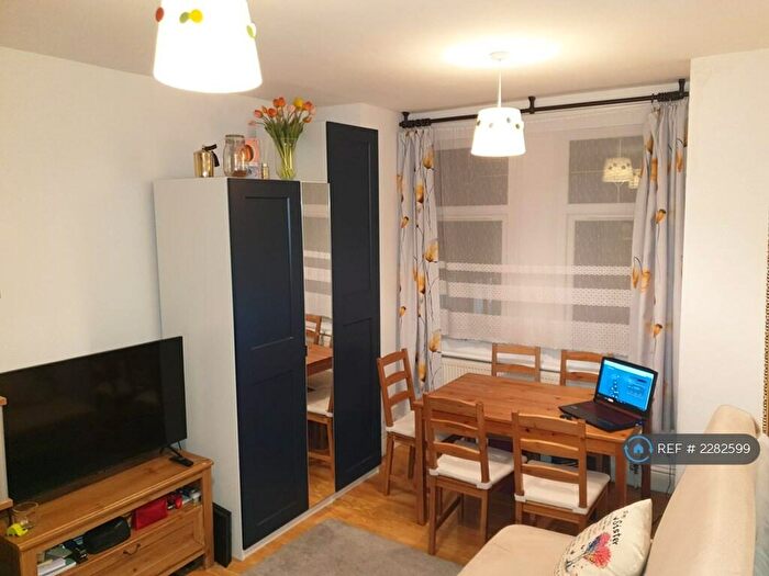 1 Bedroom Flat To Rent In Fernlea Road, Mitcham, CR4