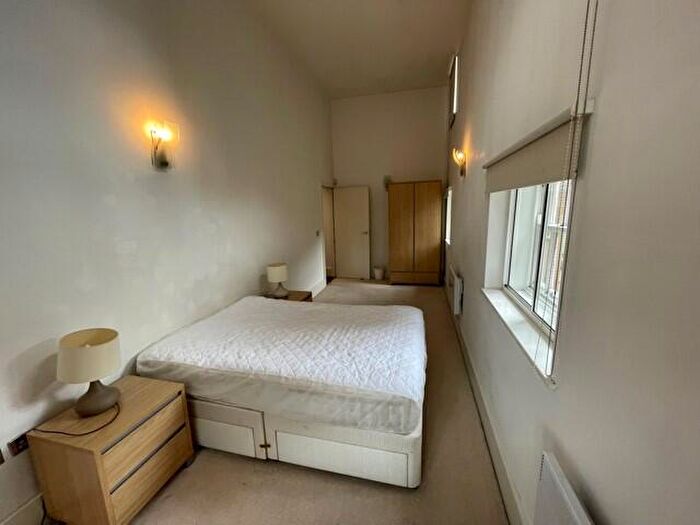 2 Bedroom Apartment To Rent In Holly Street, Sheffield, S1