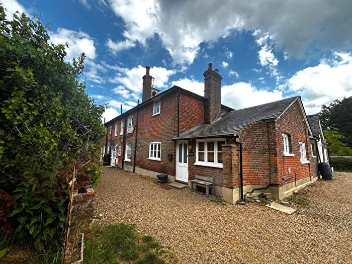 4 Bedroom Character Property To Rent In Rossway, Berkhamsted, HP4