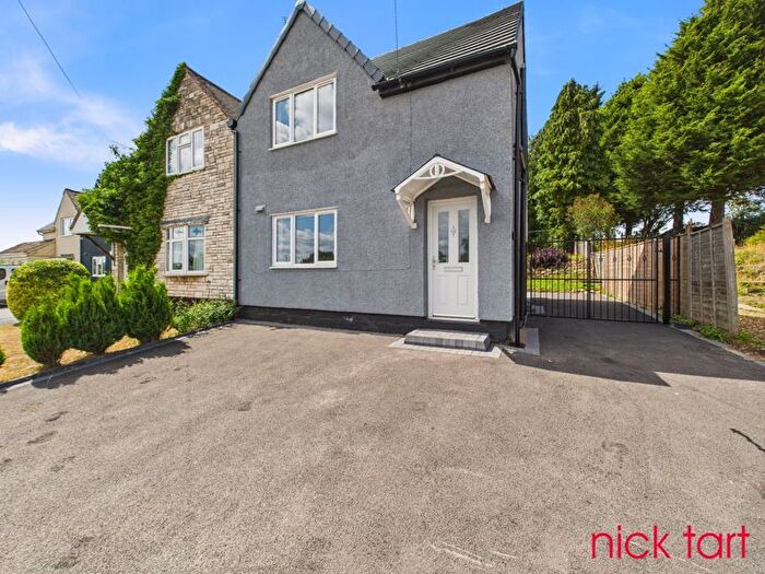 3 Bedroom Semi-Detached House To Rent In Bridgnorth Road, Wolverhampton, WV6