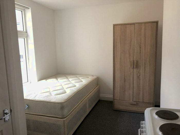 1 Bedroom Flat To Rent In Flat A Bedford Park, Plymouth, PL4