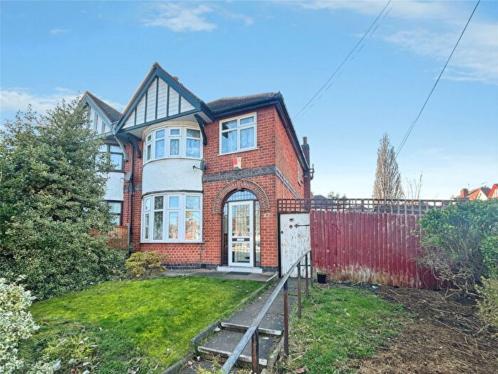 3 Bedroom Semi Detached House To Rent In Wyngate Drive, Leicester, Leicestershire, LE3