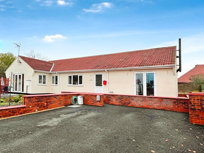 2 Bedroom Detached Bungalow For Sale In Town Street, Pinxton, Nottingham, NG16