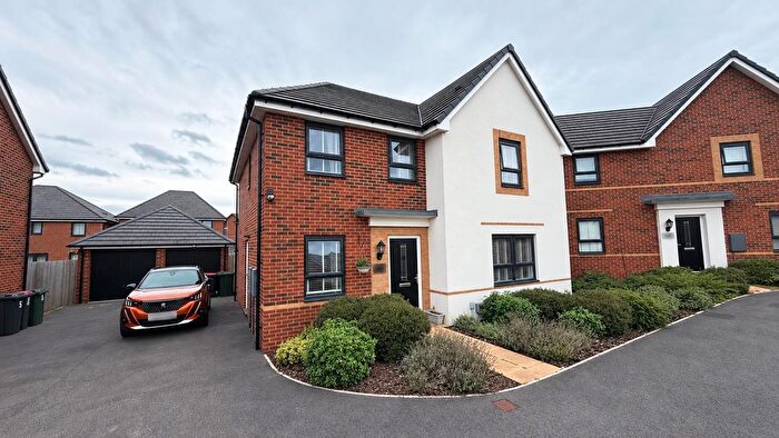 4 Bedroom Property To Rent In Woodhouse View, Waverley, Rotherham, S60