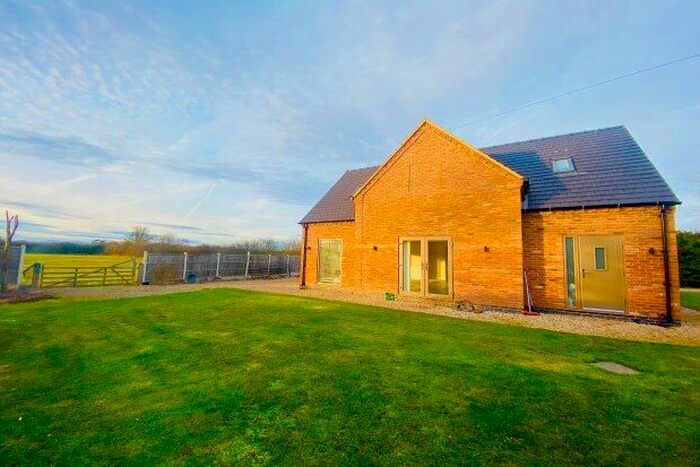 2 Bedroom Property To Rent In Curborough, Lichfield, WS13