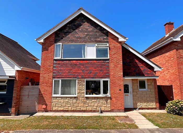 3 Bedroom Detached House For Sale In Mallard Gardens, Gosport, PO13