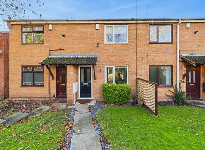 2 Bedroom Town House For Sale In Landmere Gardens, Mapperley, Nottingham, NG3