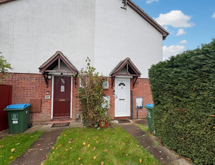 1 Bedroom Cluster House To Rent In Coppice Way, Aylesbury, HP20