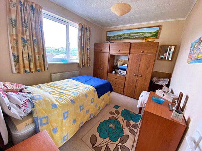3 Bedroom End Of Terrace House For Sale In Davies Street, Ystrad Mynach, Hengoed, CF82
