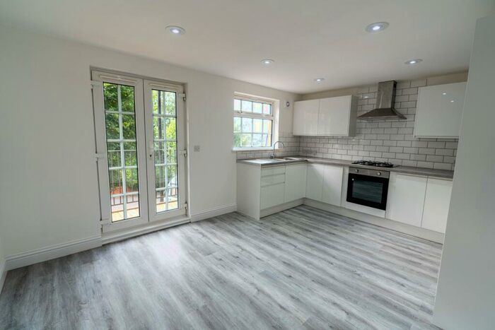 5 Bedroom Terraced House To Rent In Borstal Road, Rochester, Kent, ME1