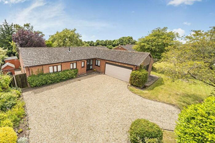 4 Bedroom Detached Bungalow For Sale In Main Road, Stixwould, Woodhall Spa, LN10