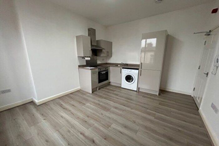 1 Bedroom Flat To Rent In Heald Street, Liverpool, L19