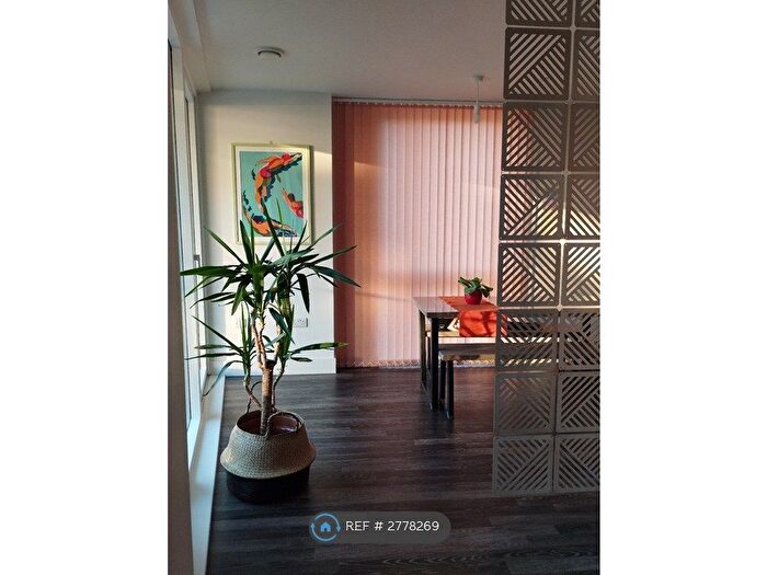 1 Bedroom Flat To Rent In Moulding Lane, London, SE14