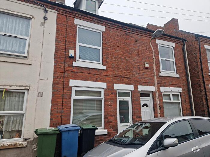3 Bedroom Terraced House To Rent In Bagshaw Street, NG19