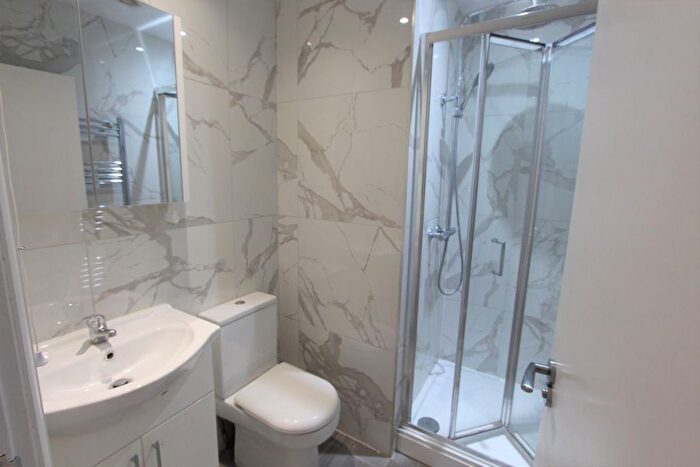 1 Bedroom Flat To Rent In Camden High Street, London, NW1