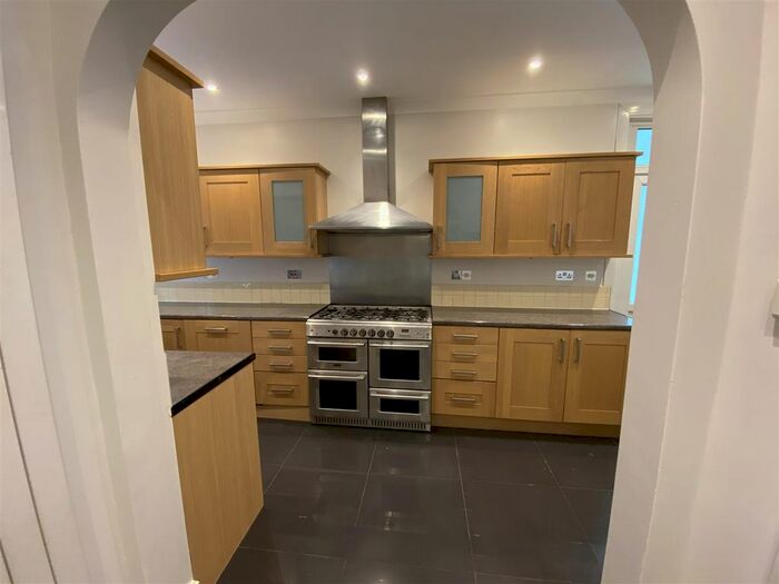 3 Bedroom Property To Rent In Northcote Avenue, London, W5