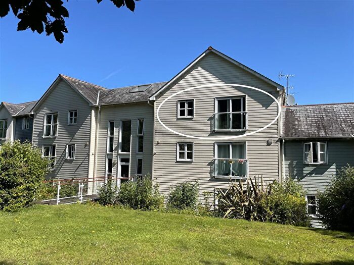 1 Bedroom Flat For Sale In College Hill, Penryn, TR10