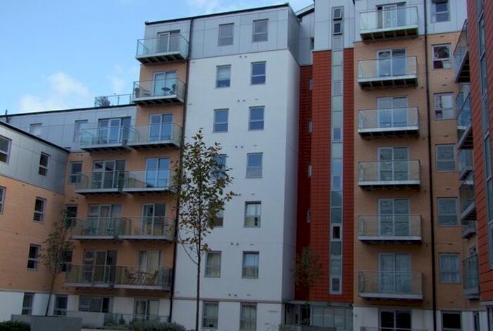 1 Bedroom Flat To Rent In Queen Mary Avenue, London, E18