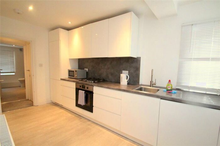 1 Bedroom Apartment To Rent In New Street, Basingstoke, Hampshire, RG21