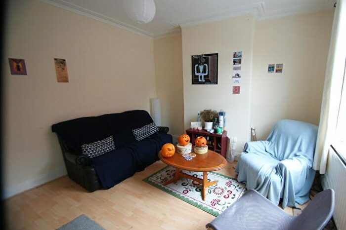 4 Bedroom Terraced House To Rent In Royal Park Road, Hyde Park, Leeds, LS6