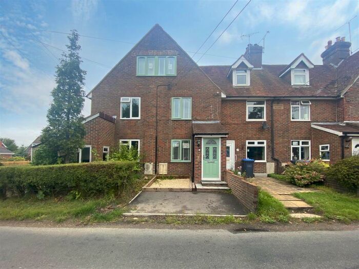 3 Bedroom House To Rent In Top Road, Sharpthorne, East Grinstead, RH19