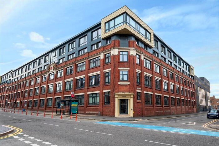 1 Bedroom Apartment For Sale In Fabrick Square, Lombard Street, Birmingham, B12