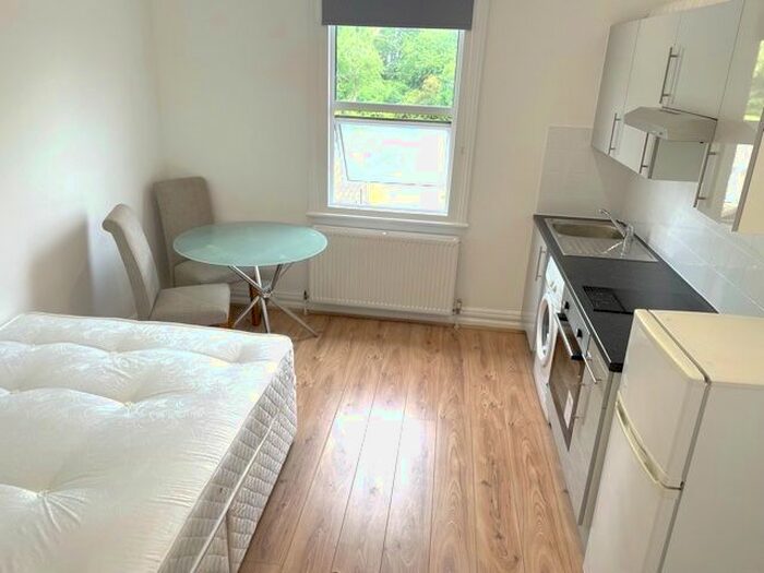 1 Bedroom Flat To Rent In Queens Road, London, NW4