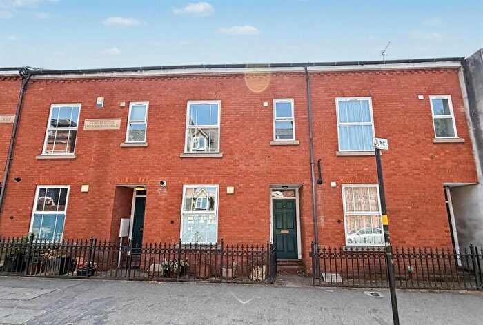 3 Bedroom Terraced House For Sale In Woodbridge Road, Moseley, B13