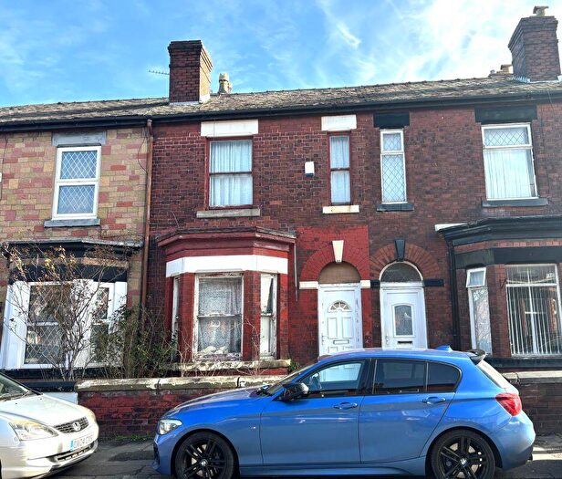 3 Bedroom Terraced House For Sale In Jetson Street, Manchester, M18
