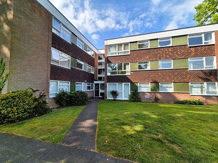 3 Bedroom Flat To Rent In Mulroy Road, Eaton Court Mulroy Road, B74