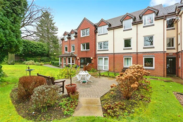 2 Bedroom Flat For Sale In Grange Road, Solihull, West Midlands, B91