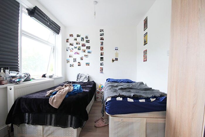 Studio To Rent In St Mary Road, Walthamstow, E17