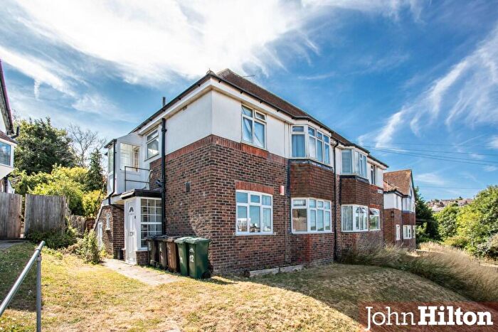 2 Bedroom Flat For Sale In Hillside Way, Brighton, BN2
