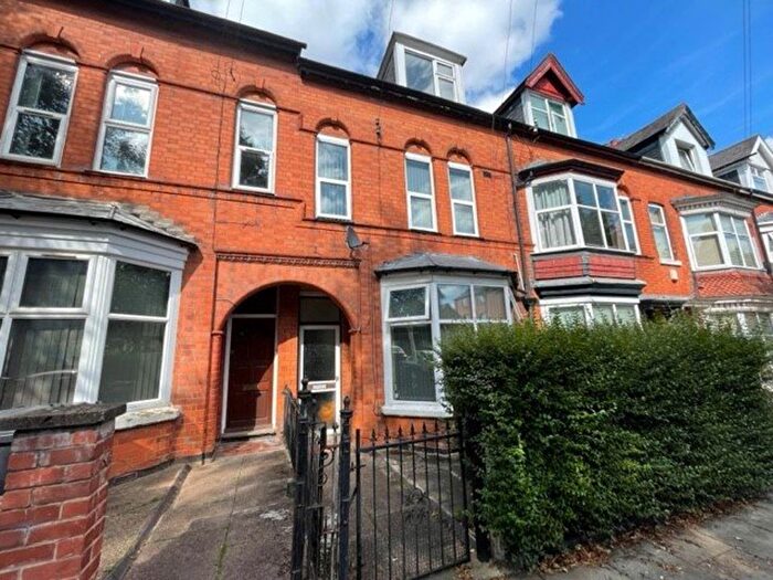 6 Bedroom Terraced House To Rent In Westcotes Drive, Leicester, LE3