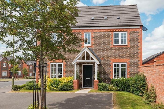 3 Bedroom Detached House For Sale In Roman Way, Thame, OX9