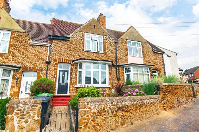 3 Bedroom Terraced House For Sale In Chain Free In Hunstanton, PE36