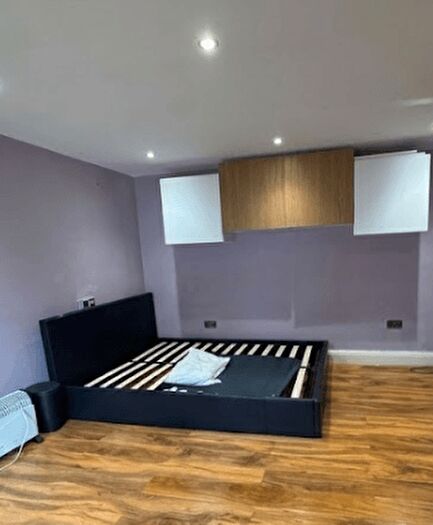 2 Bedroom Flat To Rent In Surman Terrace, Princes Road, Gidea Park, Romford, RM1