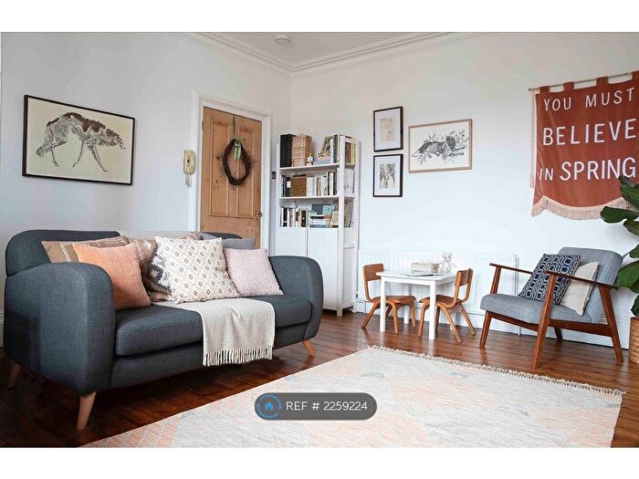 3 Bedroom Flat To Rent In St Georges Terrace, Newcastle Upon Tyne, NE2