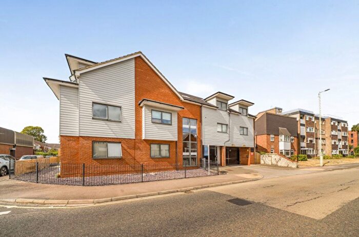 2 Bedroom Maisonette For Sale In The Chase, Kempston, Bedford, MK42