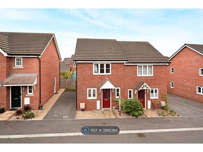 2 Bedroom Semi-Detached House To Rent In Porter Grove, Exeter, EX5