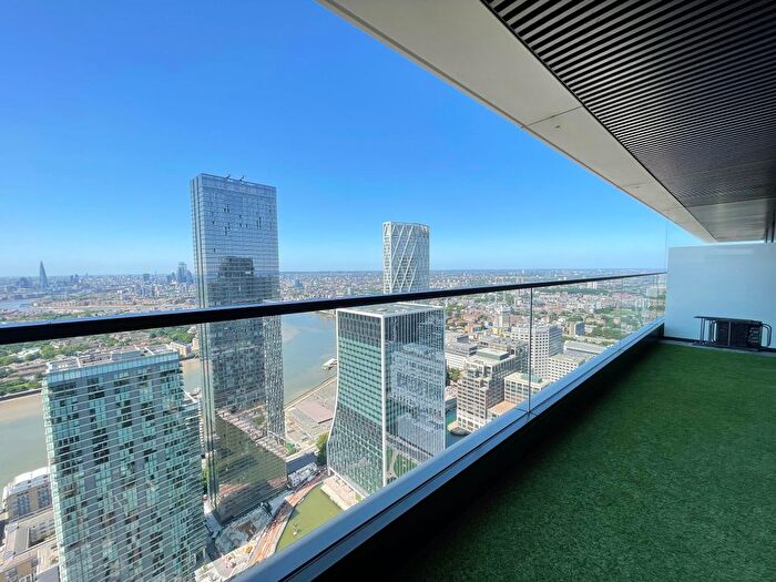 1 Bedroom Flat To Rent In The Wardian, Canary Wharf, E14