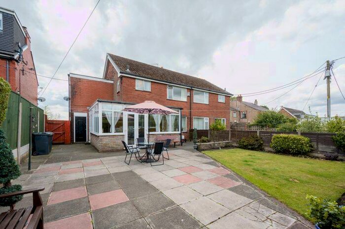 4 Bedroom Semi-Detached House For Sale In Skelmersdale Road, Bickerstaffe, Ormskirk, L39