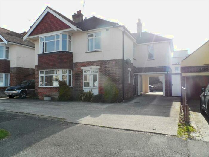 1 Bedroom Flat To Rent In Princess Avenue, Bognor Regis, PO21