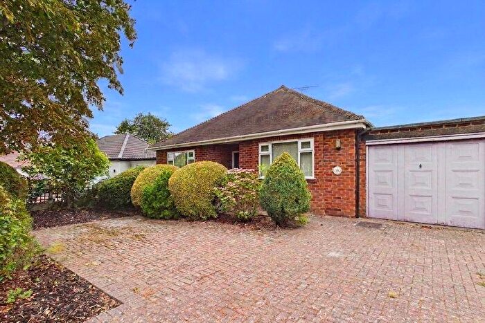 2 Bedroom Bungalow To Rent In Heath Road, Upton, CH2