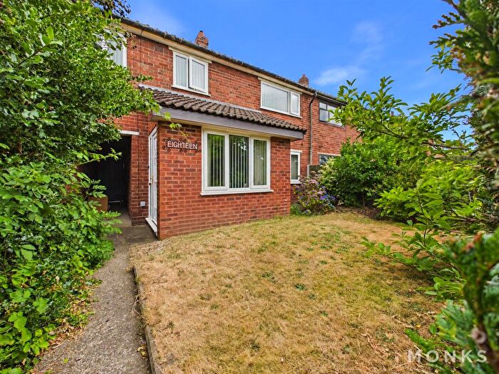 4 Bedroom Terraced House For Sale In West Place, Gobowen, Oswestry, SY11